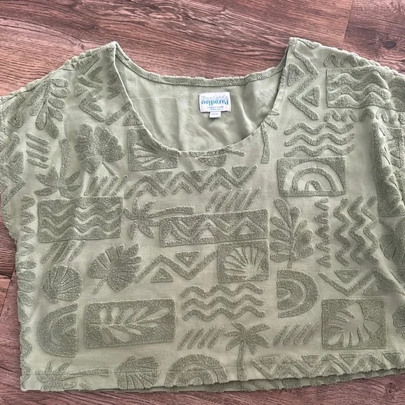 Poolside Paradiso Crop Set - Picture 2 of 3